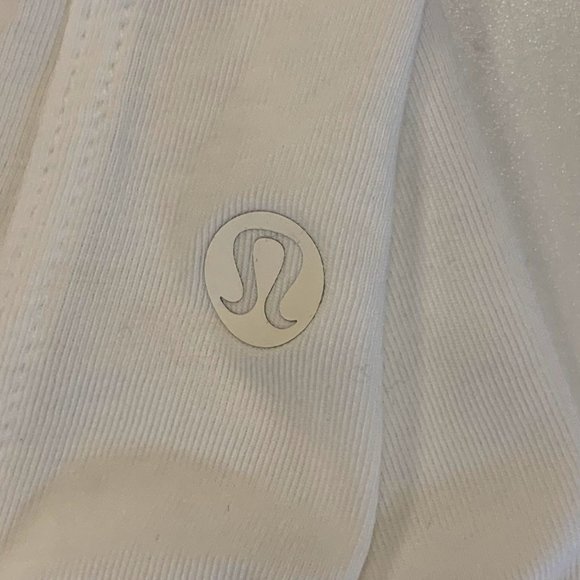 Lululemon Women's Knot A Problem Front Tie Short Sleeve Crew Neck T-Shirt Size 4 - Picture 7 of 10